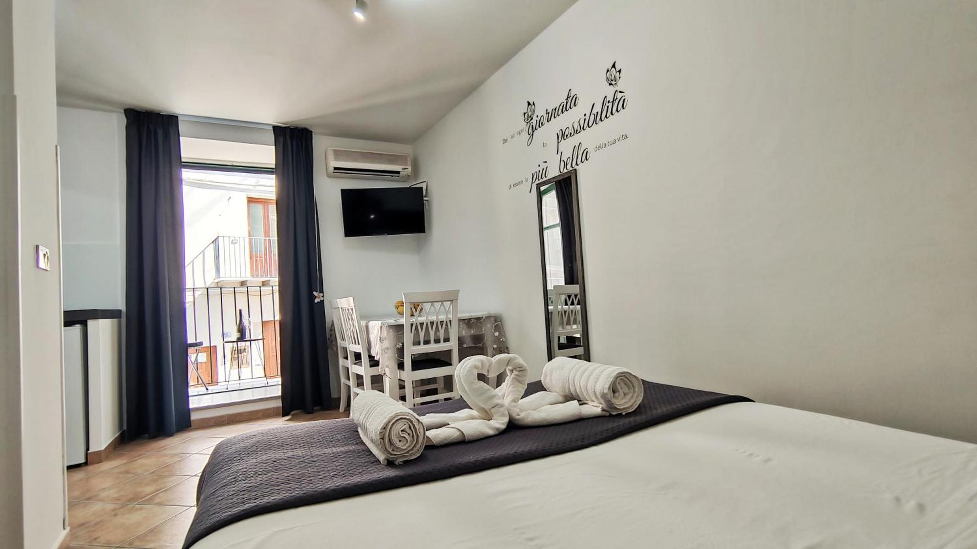 Casa Vacanze Da Nene تْشيفالو الغرفة الصورة